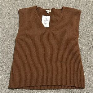 Zoe Brown V-Neck Sleeveless Sweater